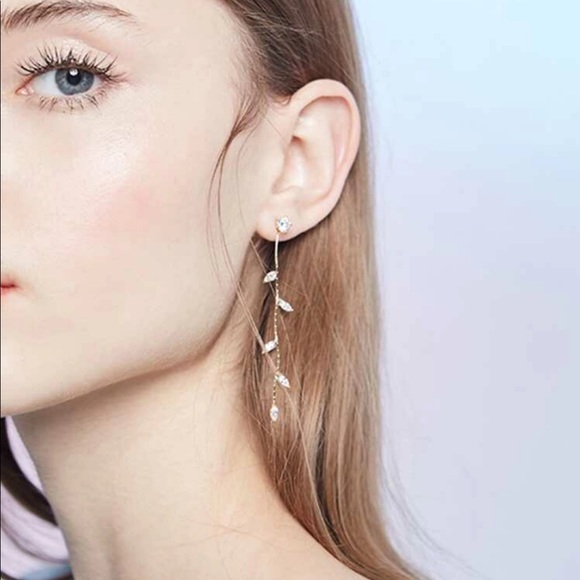 Rhinestone Leaf Drop Earrings - Picture 3 of 5